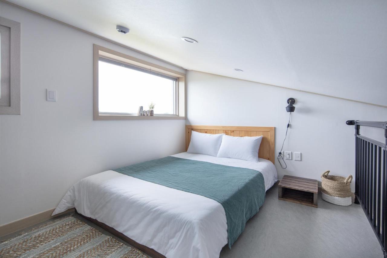 Jeju Abientot Villa Seogwipo-stad Buitenkant foto