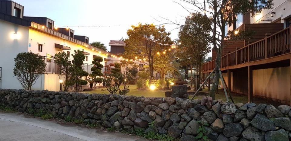 Jeju Abientot Villa Seogwipo-stad Buitenkant foto