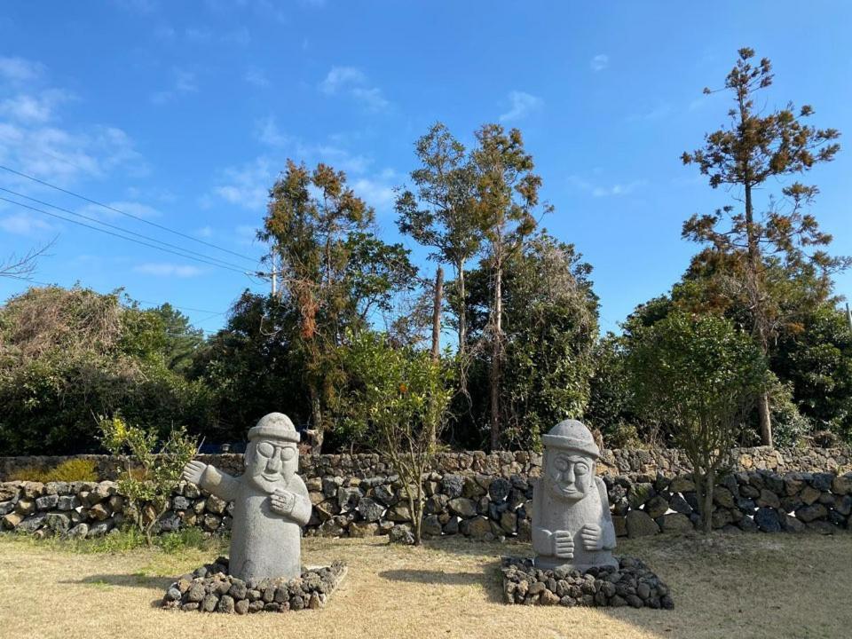 Jeju Abientot Villa Seogwipo-stad Buitenkant foto